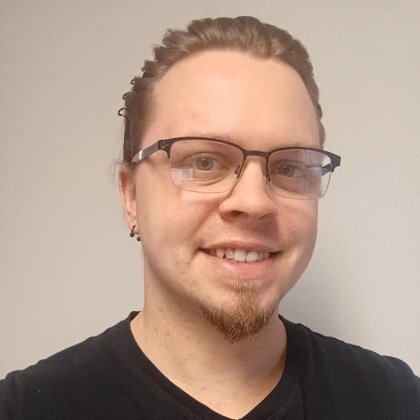 Jason McClendon, the freelance designer and developer behind HyperVision Web Design